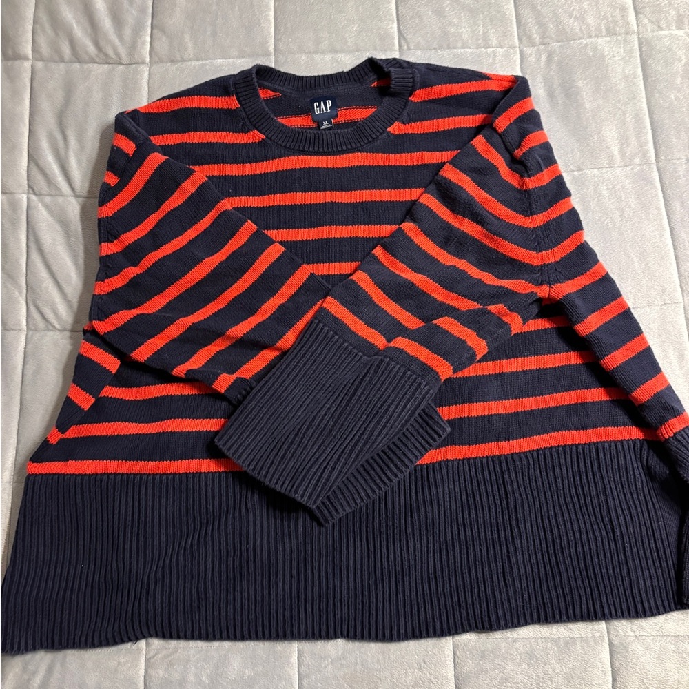 GAP Men's Crewneck Sweater - Dark Blue and Bright Red Stripes